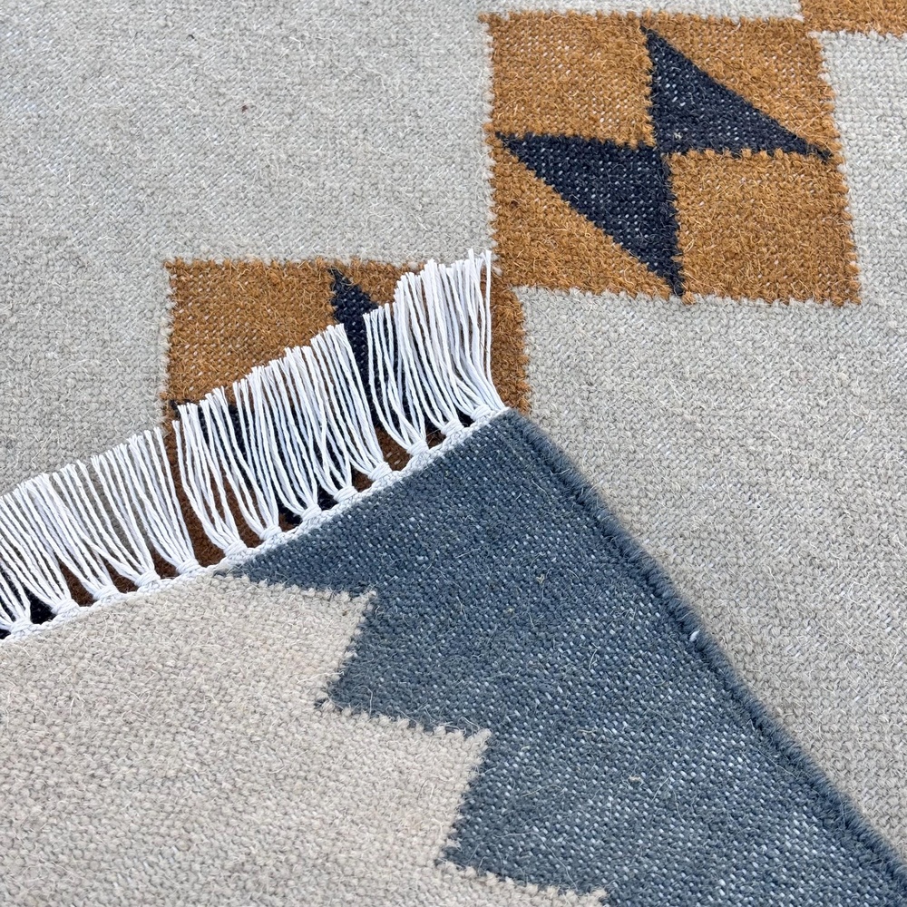 Handmade Wool Multicolor Vintage Dhurrie For Home